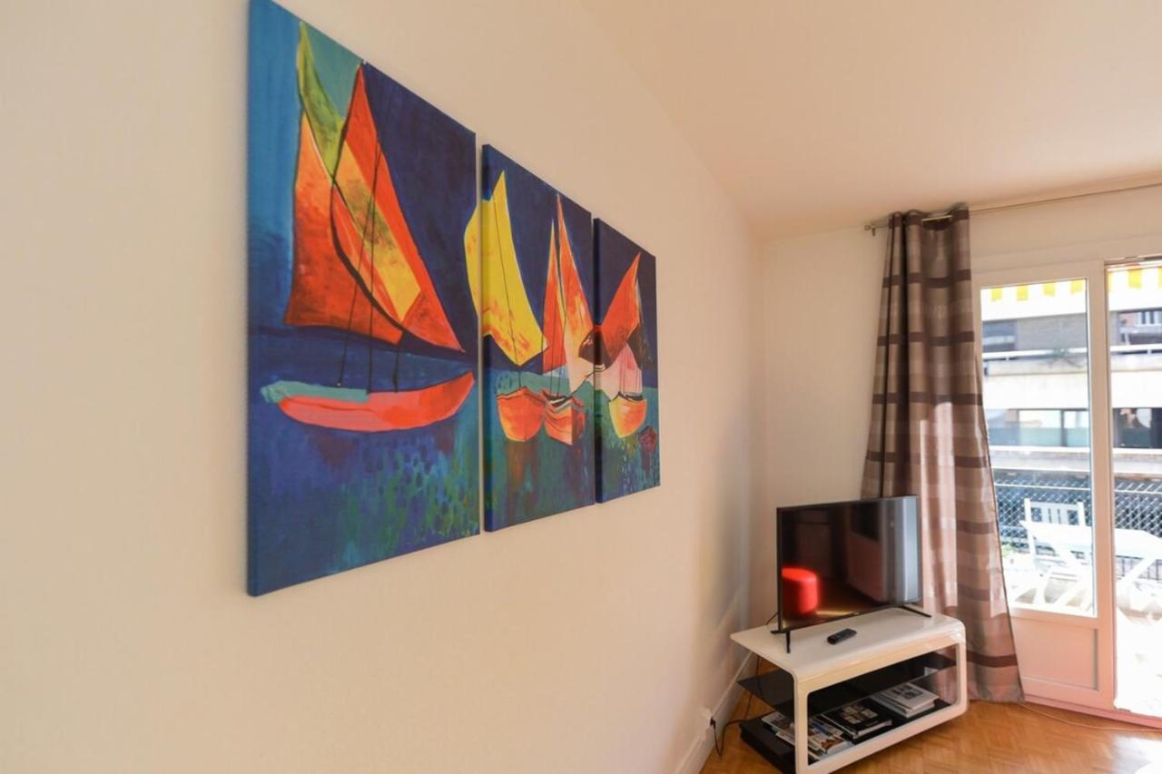 Furnished Apartment For 4 People In The City Center آنسي المظهر الخارجي الصورة