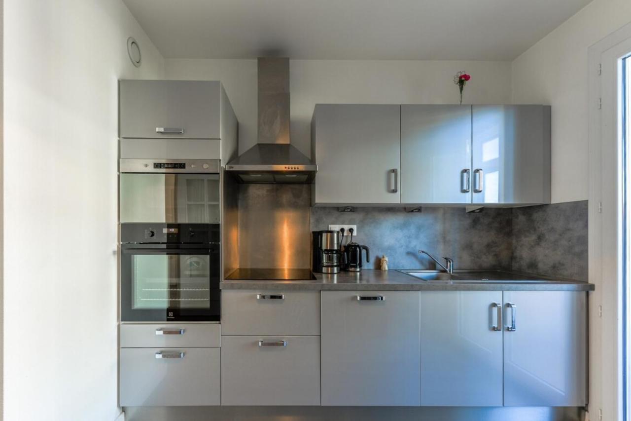 Furnished Apartment For 4 People In The City Center آنسي المظهر الخارجي الصورة